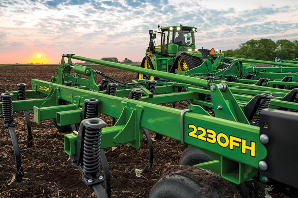 2230FH Floating Hitch Field Cultivator