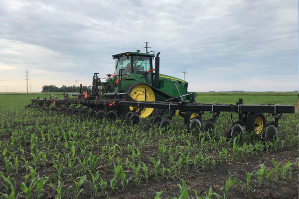 FAST | Liquid Fertilizer Applicators | Three-Point Mounted for sale at King Ranch Ag & Turf