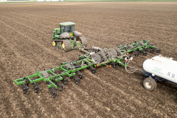 Unverferth | Renegade NH3 Applicator | Model 3500 for sale at King Ranch Ag & Turf