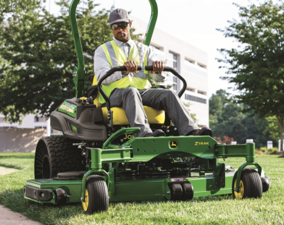 Spring Commercial Mower Maintenance Guide for Houston Landscapers